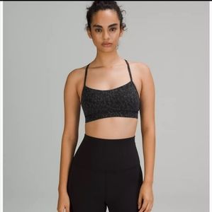 Lululemon Flow Y Nulu Bra